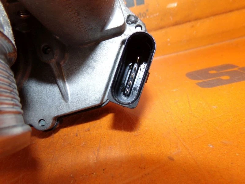 BOITIER PAPILLON Audi A4 Avant Quattro (B8) 059145950AA - Photo 3/4