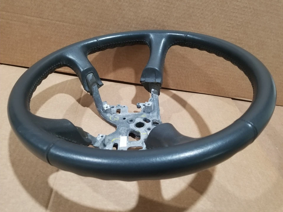 Volante de cuero de fábrica para camioneta Chevy 98-00 Suburban Tahoe Foto 4 de 4