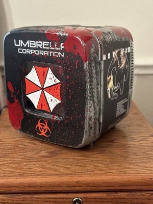 Resident Evil Umbrella Corporation Mini Fridge 