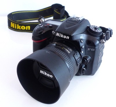 Nikon D7100 Spiegelreflexkamera + AF-S Nikkor 50mm 1:1.4 G Objektiv #8xx