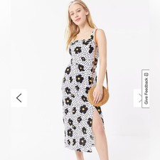 UO urban outfitters Remy Linen Ruffle Square Neck Midi Dress Daisy print medium