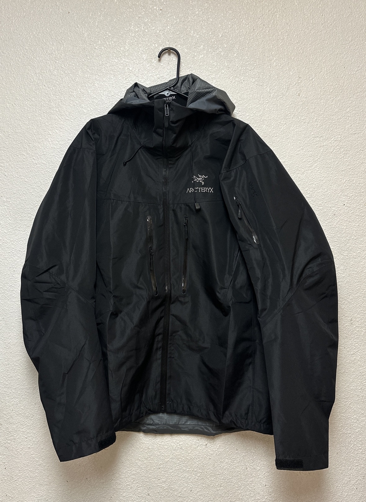 Giacca nera da uomo Arc'teryx Traverse impermeabile GoreTex taglia XL indossata una volta