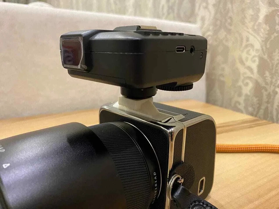 HASSELBLAD 907X COLD SHOE ADAPTER - Image 3 of 4