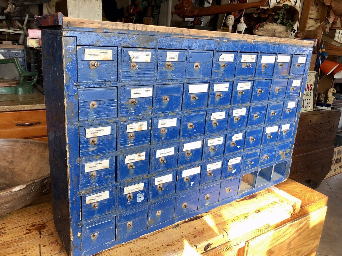 What Hardware Cabinets Primitive: Essential Guide to Vintage Storage Solutions