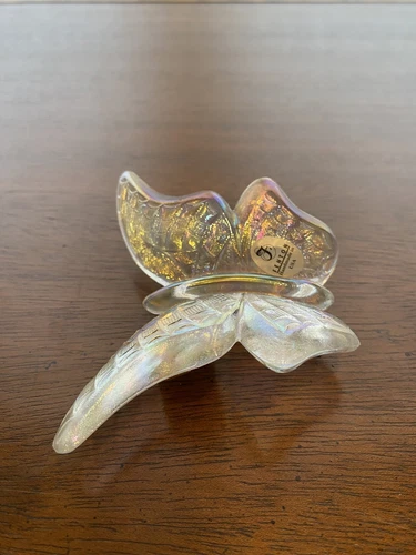 BEAUTIFUL FENTON Iridescent Art Glass Butterfly Figurine W/LABEL 4.25"L