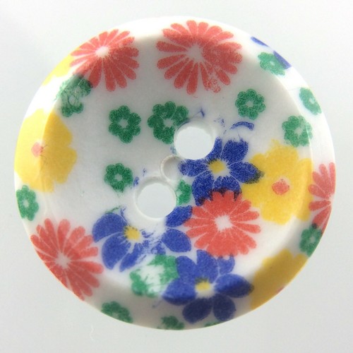 Vintage Lot Of 3 Plastic Multicolor Garment Button Size .75in Floral Design 824C - Picture 7 of 8