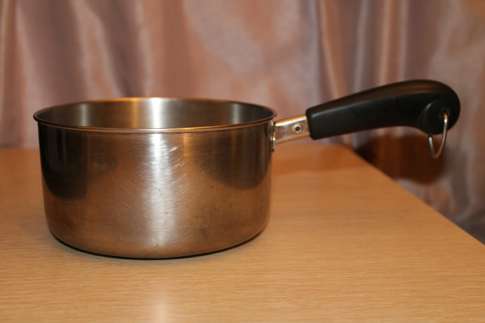 REVERE WARE 1.5 Quart Stainless Steel Disc Bottom Sauce Pan 1801 Clinton IL USA