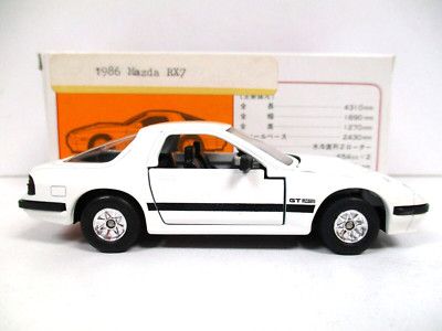 TOMICA / DANDY - 1986 MAZDA RX-7 / SAVANNA GT LIMITED - 1/43