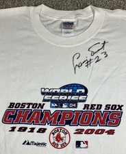 Luis Tiant Signed 1918 - 2004 World Series Champions Red Sox T-Shirt Majestic