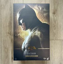 Hot Toys Batman 2.0 Deluxe 1 6 Scale Batman v Superman Movie Masterpiece