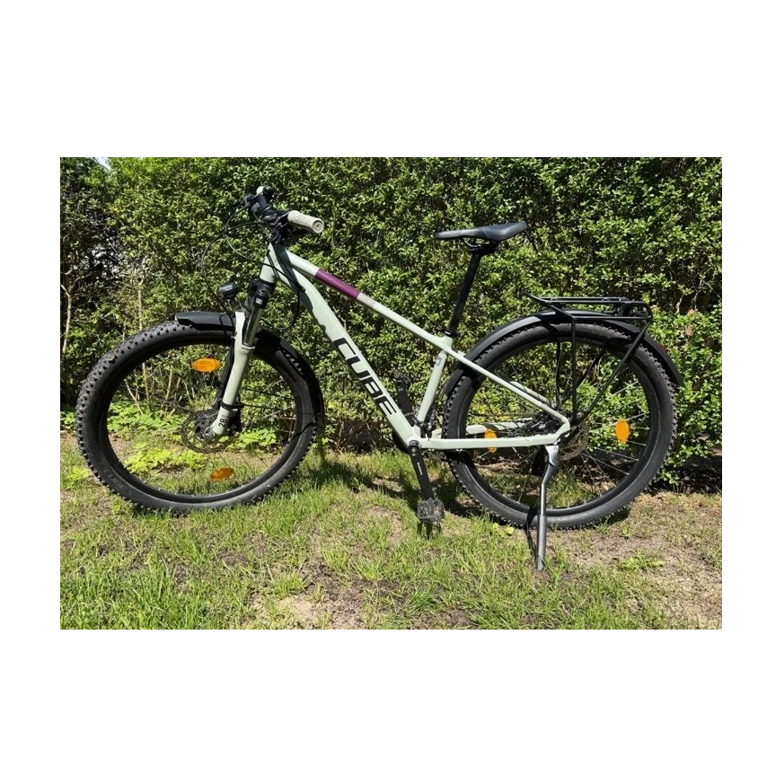 auto fahrradanhänger mieten Thule Epos 3, 3er Fahrradträger mieten, leihen main image 1