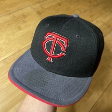 New Era 59FIFTY Minnesota Twins Black Gray Red Logo Wool Fitted 7 Hat Cap Retro
