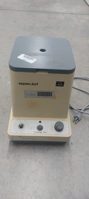 Eppendorf 5414 Centrifuge   Powers On   Missing Parts   As-Is