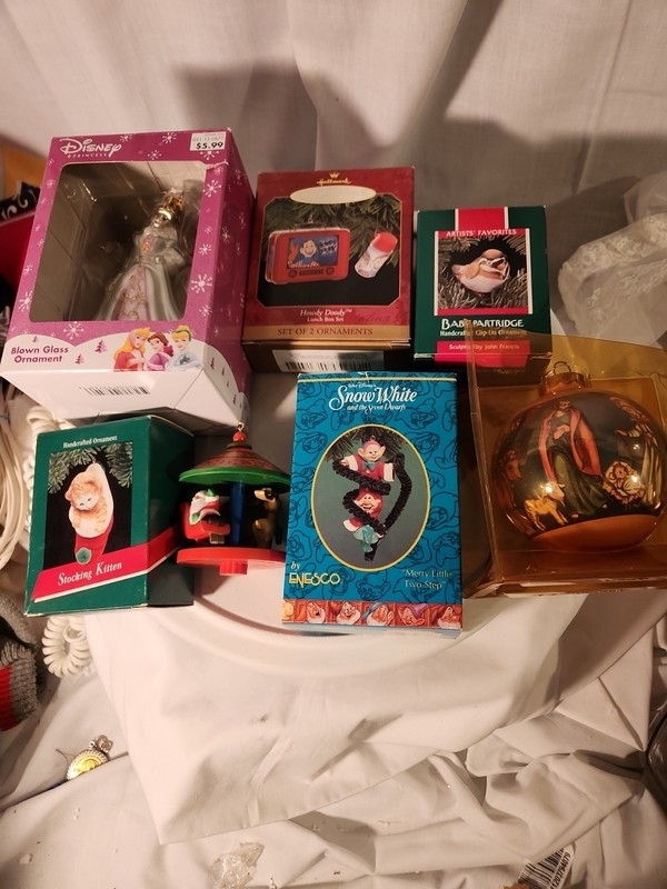 7 Vintage Christmas Tree Ornaments 5 Hallmark, 1 Disney, 1 Enesco.