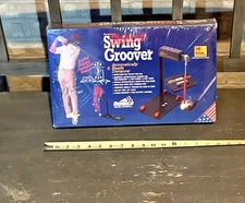 NIB Swing Groover – Electronic Golf Swing Trainer – Reads Distance – Demco Good