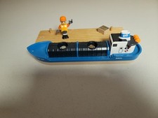 Brio World Wooden 33534 Cargo Ship Boat  2 Magnetic cargo Excellent Condition