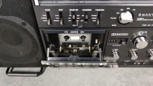 BOOMBOX REGISTRATORE RADIO SANYO M9998LU STEREO CASSETTE RECORDER GHETTOBLASTER - Foto 6 di 14