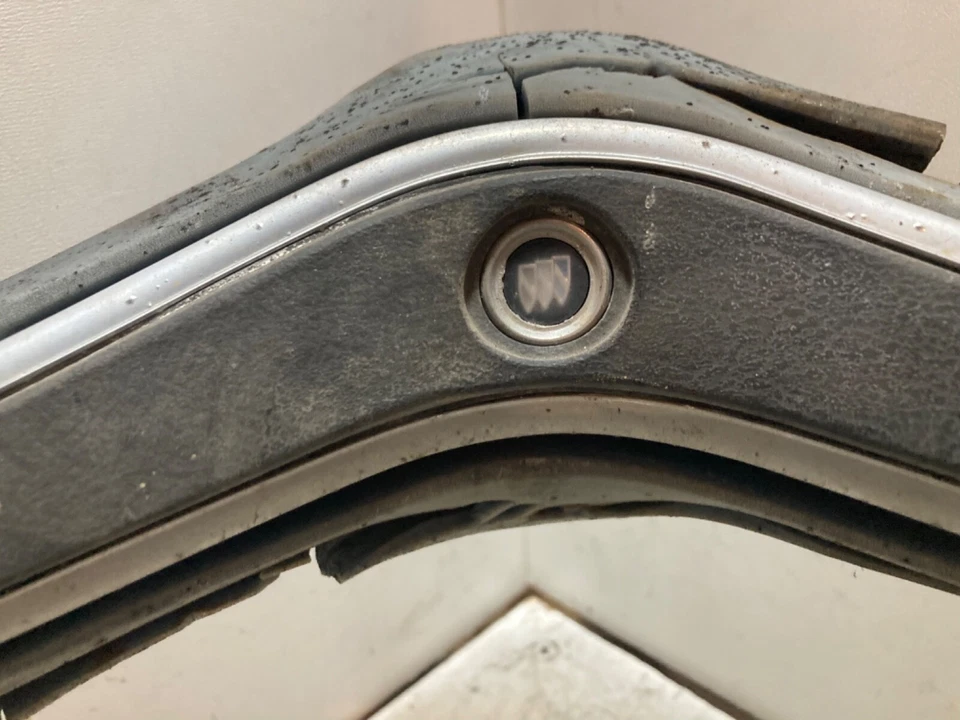 Buick Electra LeSabre Wildcat 1965 volante bocina botón pad Foto 4 de 4