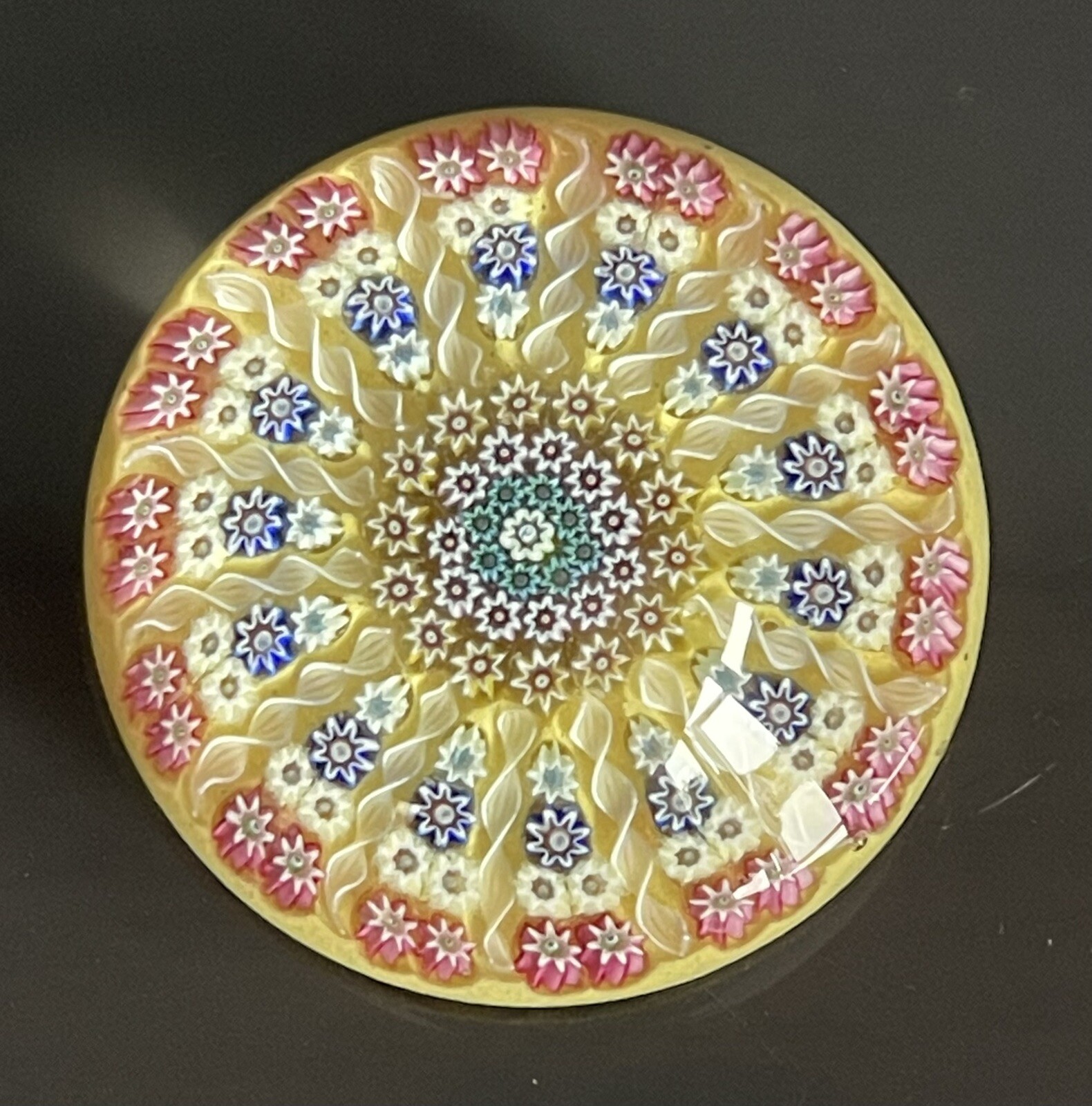 Foto 1 di 4