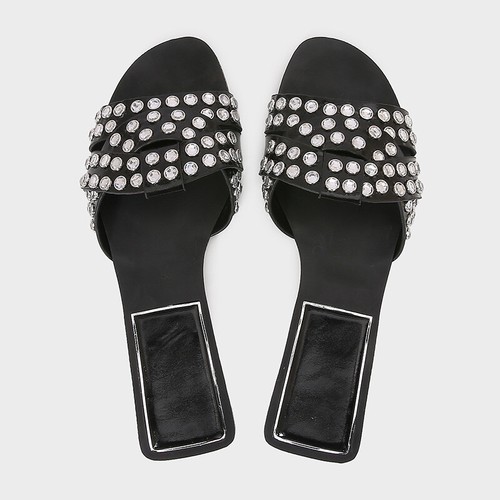 Sandalias planas de cuero con correa de estrás nuevas de verano de ZARA para mujer - Imagen 4 de 6