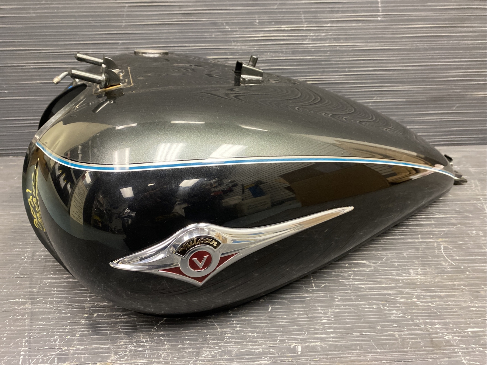 2021 Kawasaki Vulcan 900 Gas tank, fuel tank 1021224 eBay
