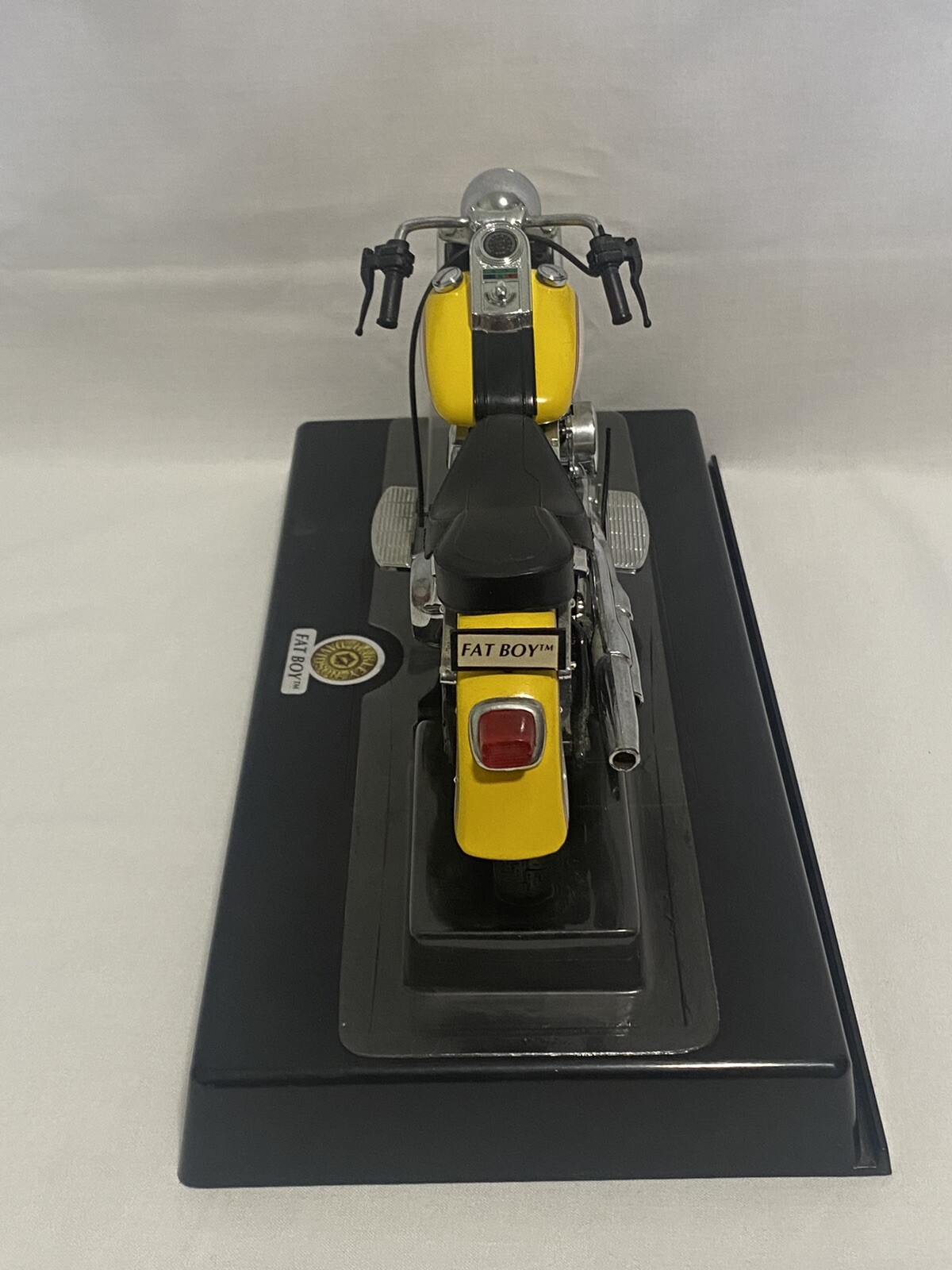 Picture 3 of 9