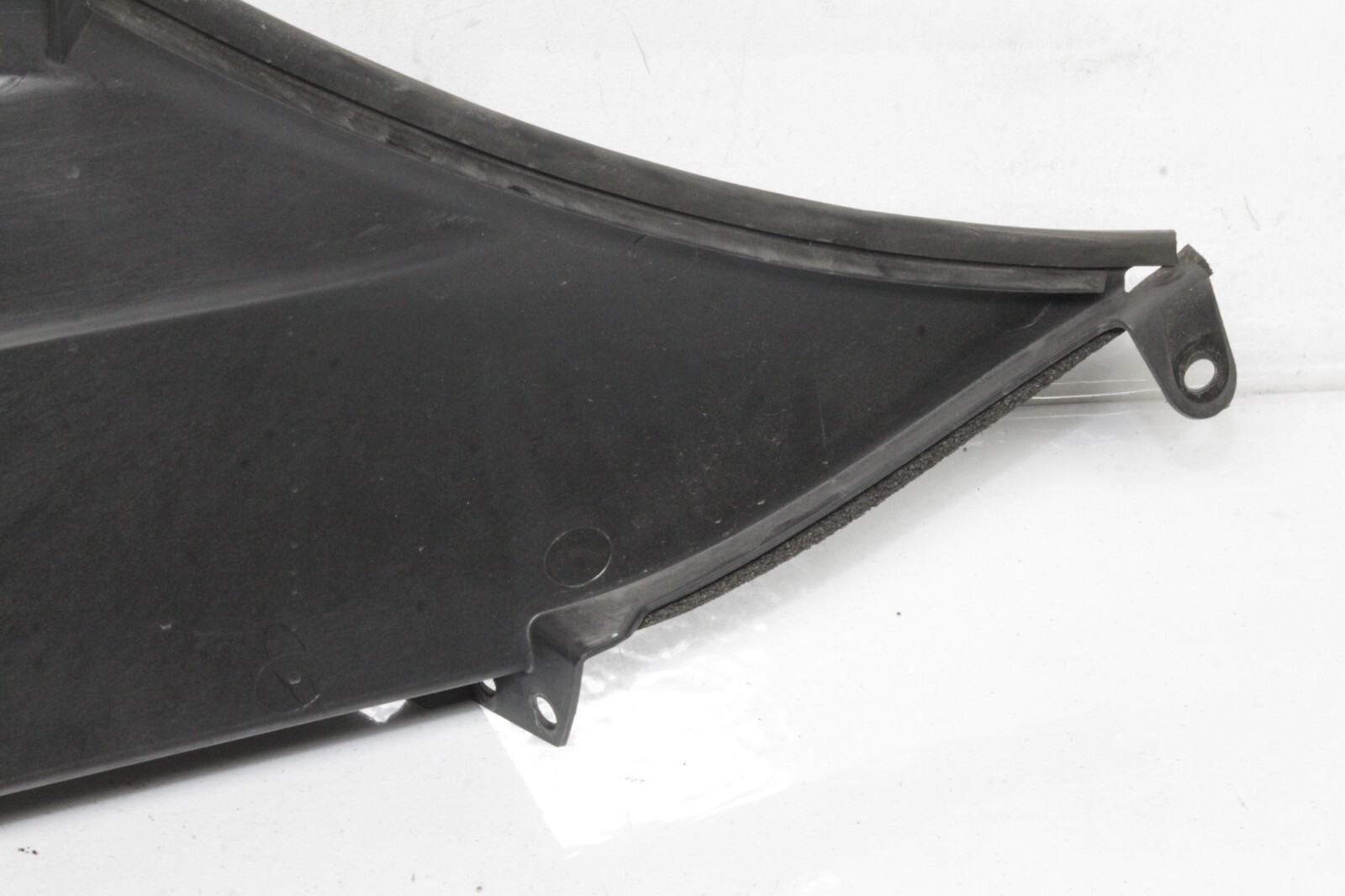 McLaren MP4-12C 2012-2014 Right Shroud duct P/N 11A4117CP