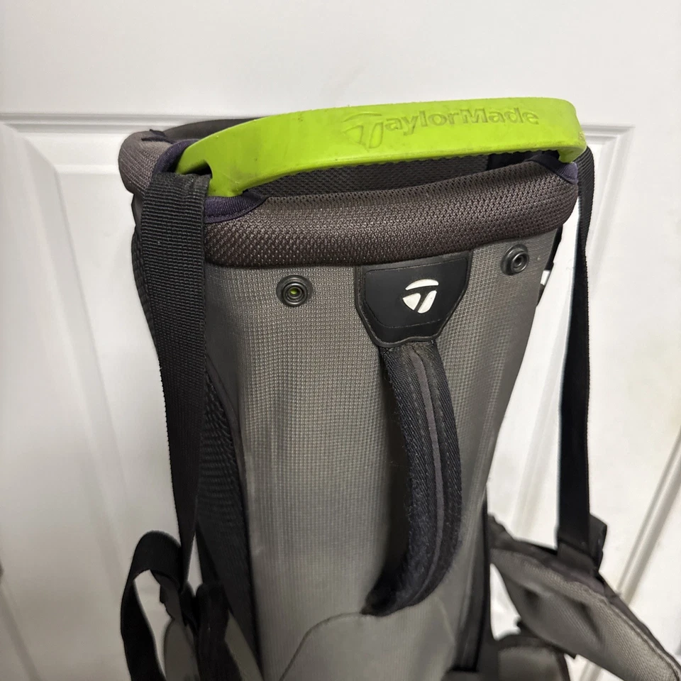 Bolsa de pie gris TaylorMade Flex Tech Lite 5 vías (falta funda) Foto 2 de 4