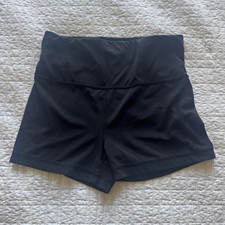 Athleta Women s Black Biker Yoga Shorts 4" Inseam Nylon/Spandex Stretch sz MED