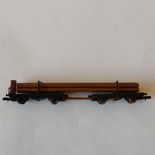Arnold Doppel-Drehschemelwagen 4426 mit Bremshaus Ladung Mehrfarbig Spur N Gebr. | Condition: Neu