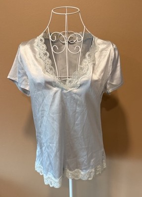 Max & Moi Women s Silk Lace V-Neck Blouse Pale Green Short Sleeve Size 40 EUC