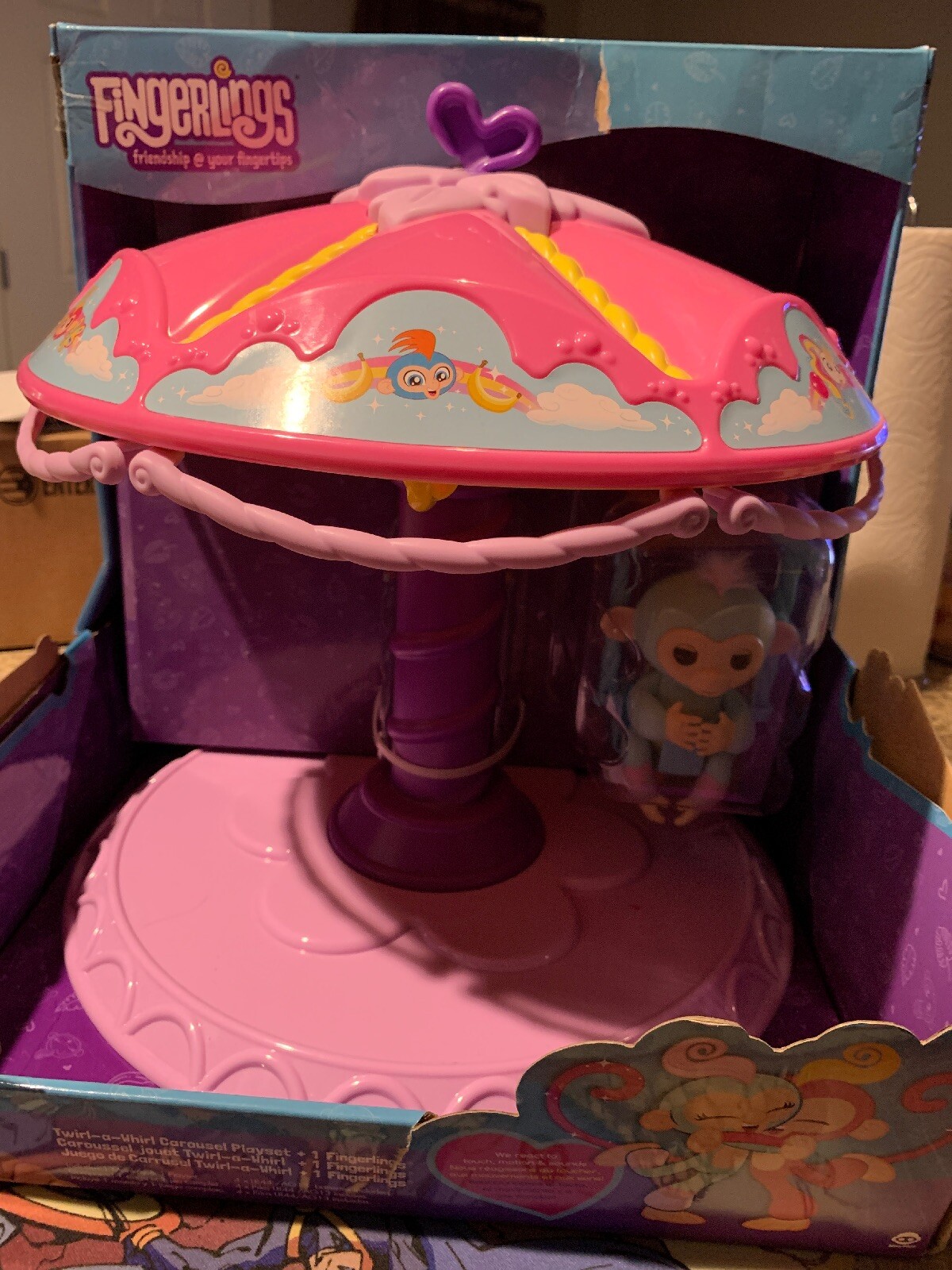 fingerlings carousel playset