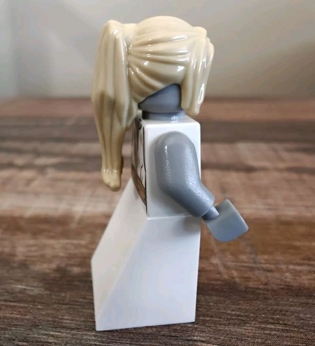 **NEW** LEGO Zombie Bride Minifigure - mof010 9465 ALTERNATIVE PLEASE READ - Picture 4 of 5