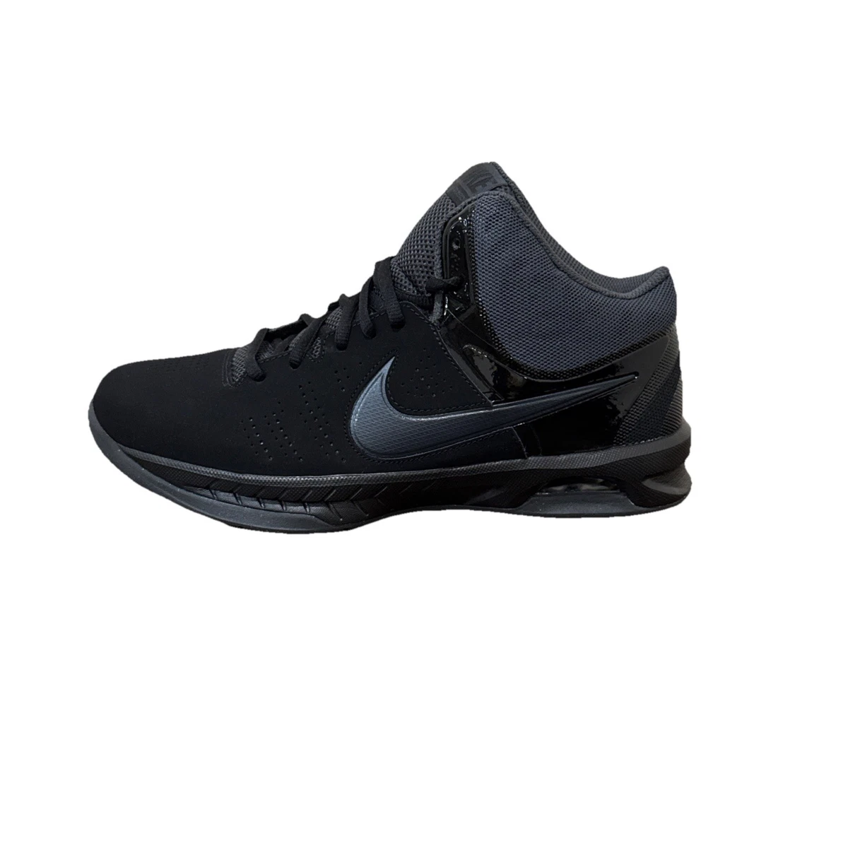 Nike Medium Width (D, M) Black Basketball Shoes for Men for 