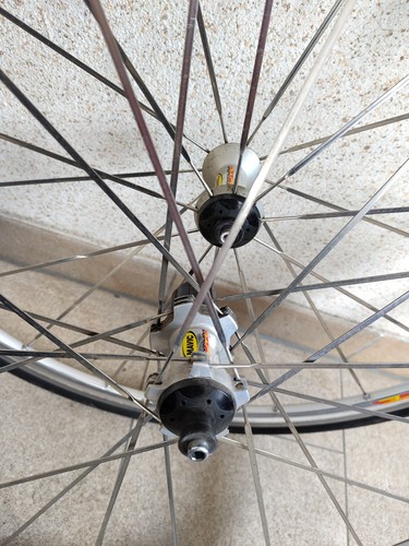 Laufradsatz Mavic Ksyrium Elite Shimano 9/10/11-Fach Clincher silber - Bild 8 von 9