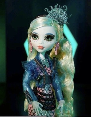 MONSTER HIGH HAUNT COUTURE~LAGOONA BLUE DOLL~#5 OF THE SERIES~SEALED IN SHIPPER