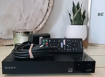 Sony Blu Ray / DVD Player BDP-S1700 With Remote HDMI Cable and Power Cord Tested