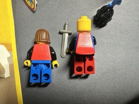 Vintage Lego Legoland 6041-1 Armor Shop Complete 1986 Castle Lion Knights