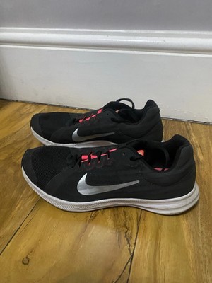 Nike Downshifter 8 Turnschuhe UK 4 Kinder Schwarz Metallic Silber Laufschuhe Low Top