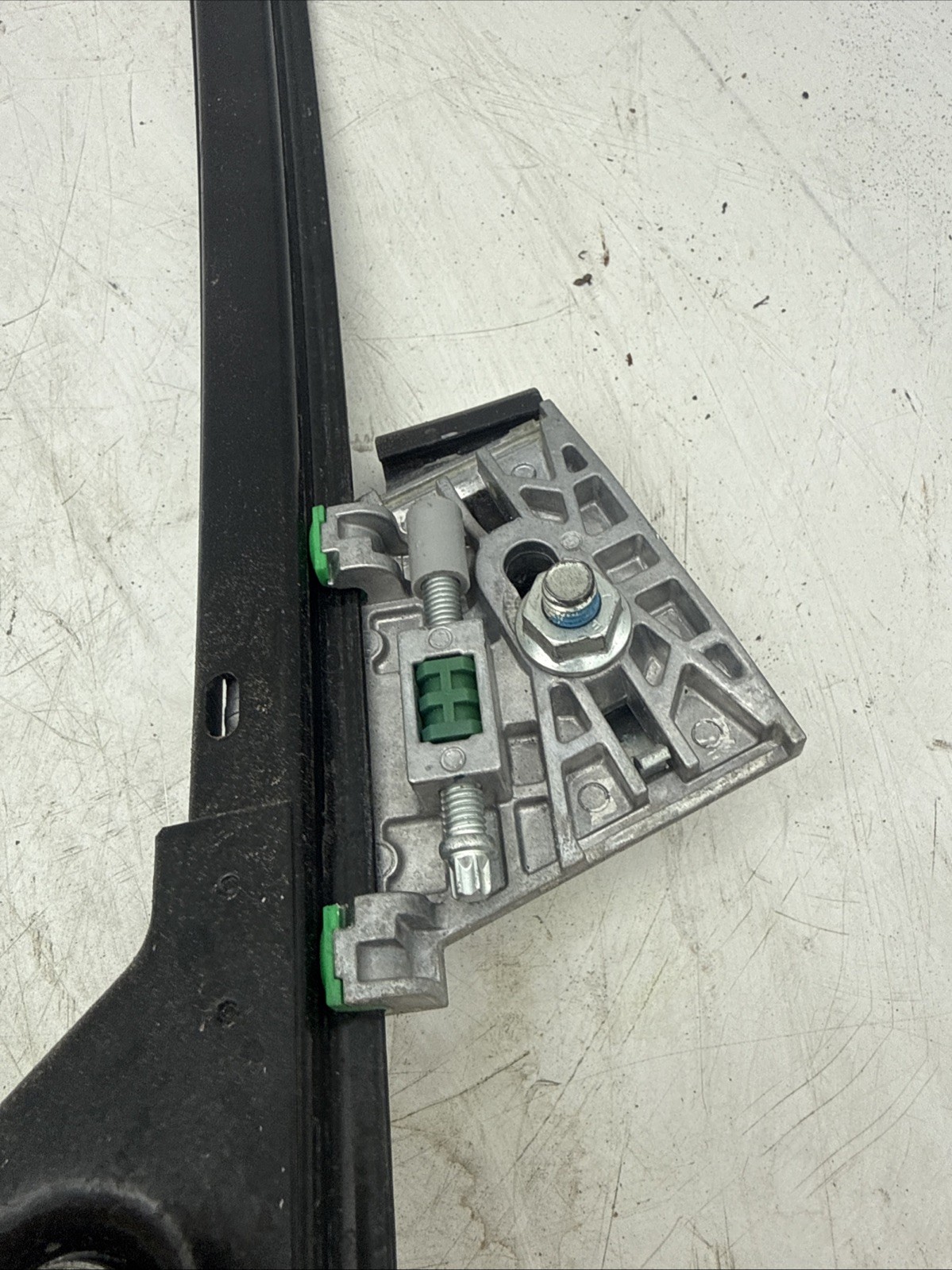 Chevrolet Corvette 2005-2013 Front Right Power window motor