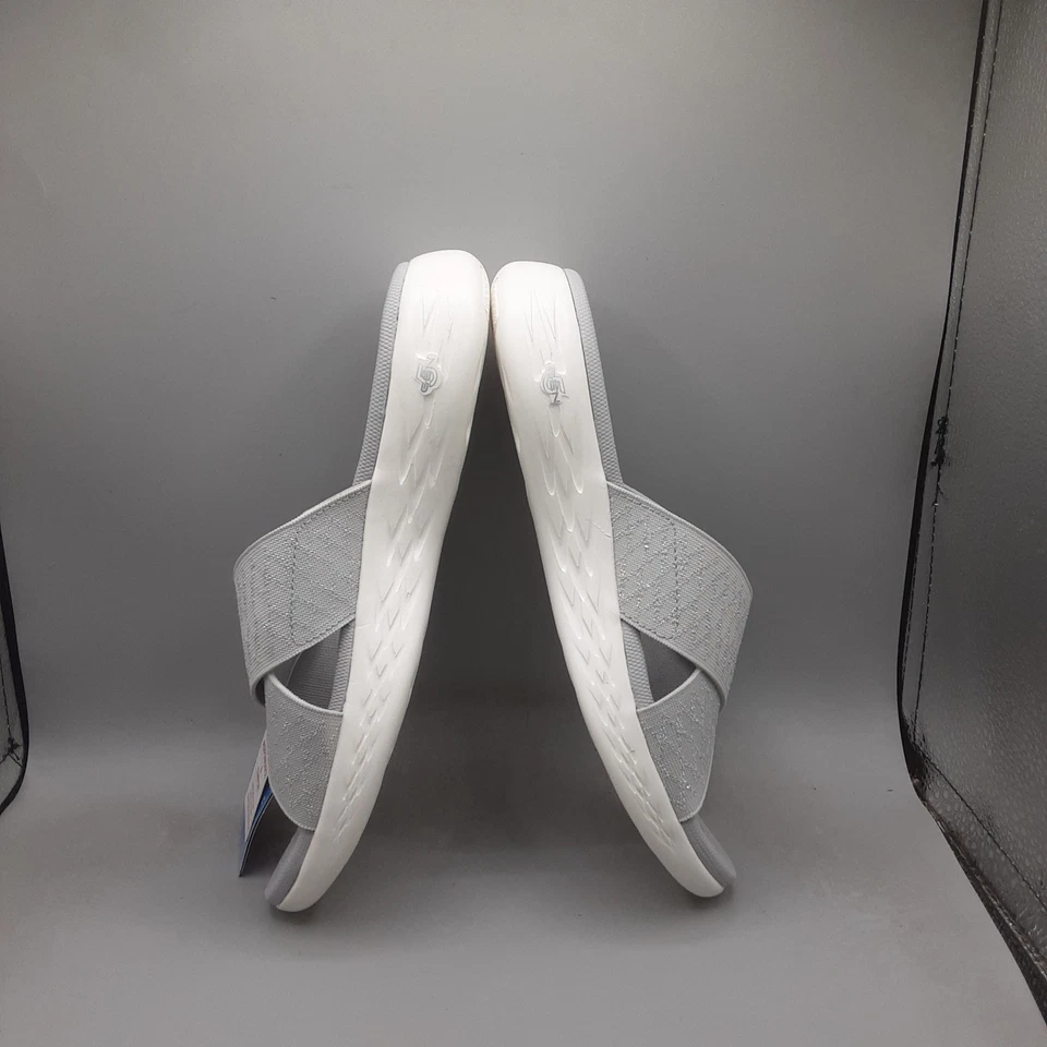 Sandalias Skechers On The Go 600 Encantadas Para Mujer 7M Gris Plata Metálico A130 Foto 3 de 4