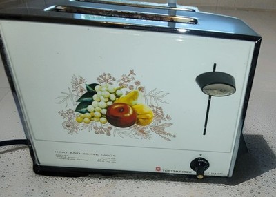 Toastmaster 2-Slice Toaster, model B152WH, Vintage 70s, Excellent Cond, MCM