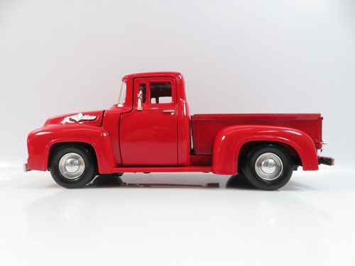 1:24 MotorMax 79341 Ford F-100 Pick up rosso #A351