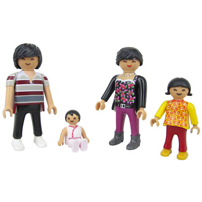Playmobil Set 70753 Family of Four Asian & 70755 Family of Four