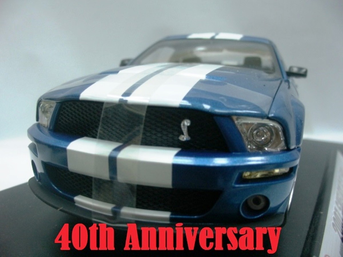 Shelby Ford Mustang SVT Cobra GT500 2007 Blue/ White 1:18 Shelby