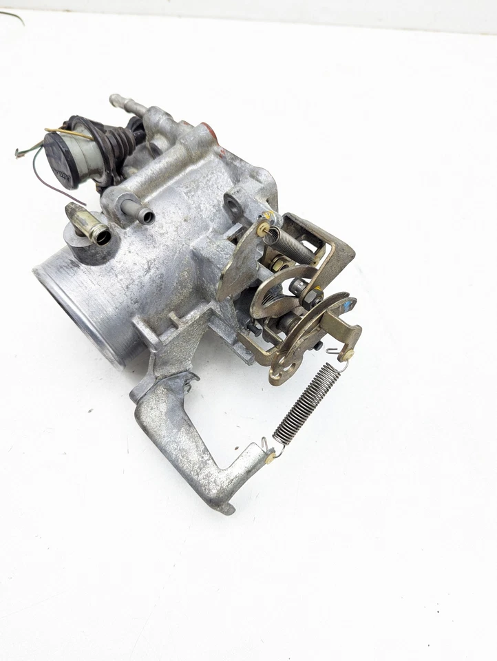 Lexus LS400 1996 carrocería del acelerador Foto 2 de 4