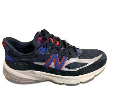 Size 9.5 - New Balance Kith x Madison Square Garden x 990v6 Size 9.5 - New Balance Kith x Madison Square Garden x 990v6
