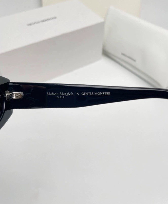 ジェントル・モンスター Maison Margiela MM205 サングラス 11004000_FRONT.jpg