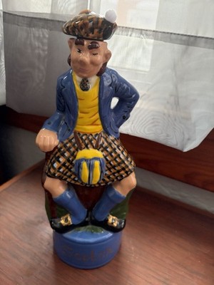 Vintage Albertas Mold Scotsman 69  Scotch Gentlemen Decanter 12  Ceramic