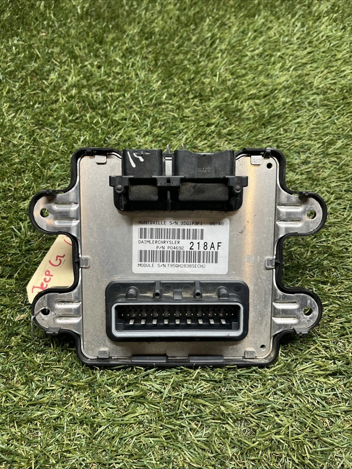 Módulo de control de carrocería Jeep Grand Cherokee Commander 2009-2010 OEM P04692218AF Foto 4 de 4